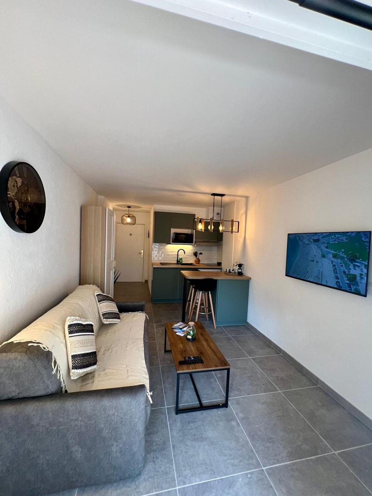 Studio Climatise, Cosy Et Calme Au Centre Ville Antibes Eksteriør bilde